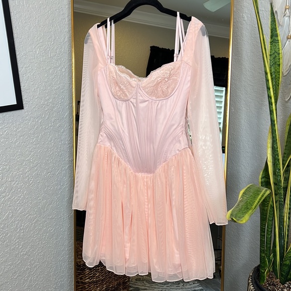 House of CB ‘Vivi’ Soft Peach Corset Mini Dress NWOT - Picture 8 of 12
